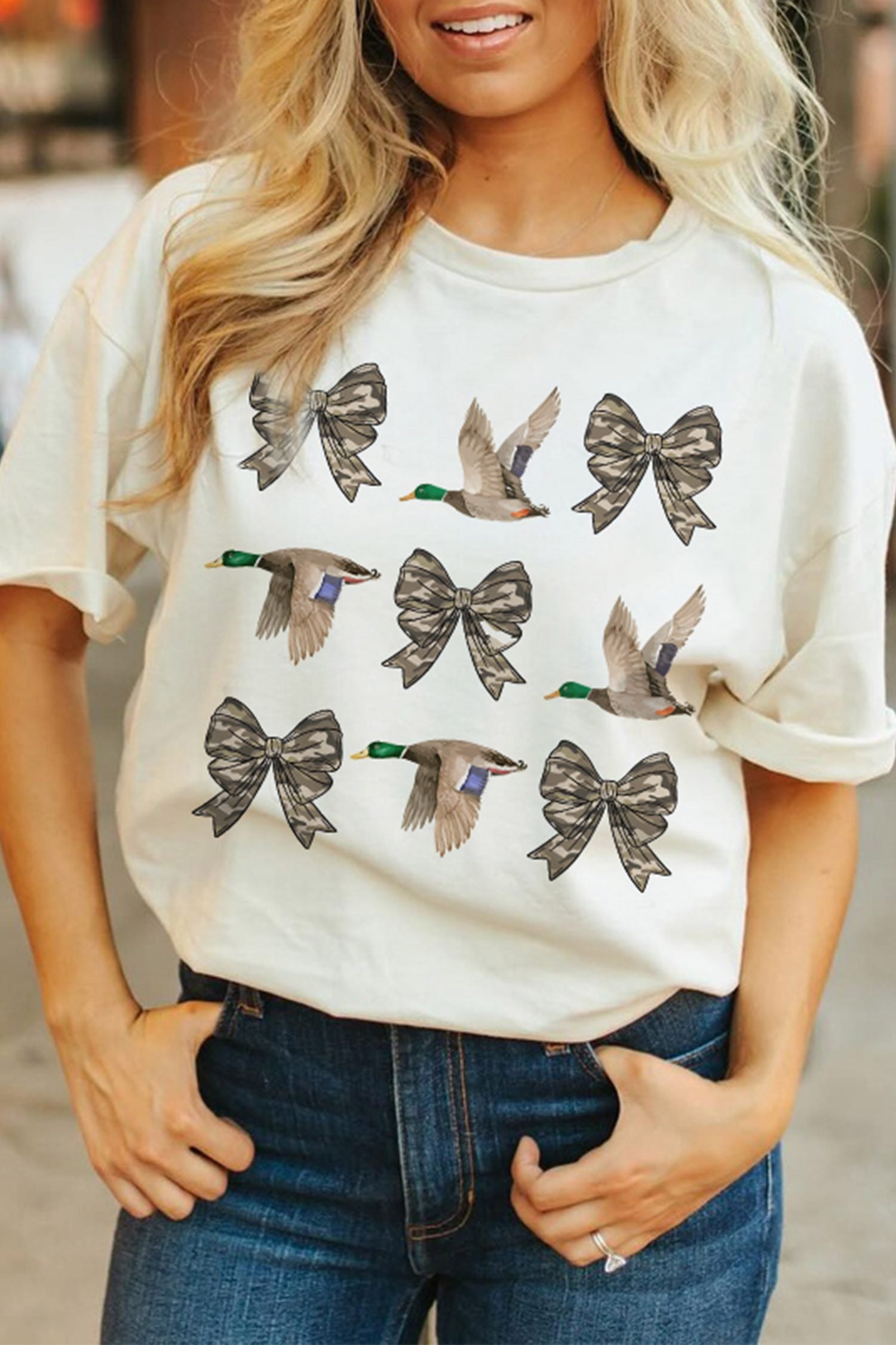 White Camo Bow & Duck Graphic Print Crew Neck T-shirt - Image 5