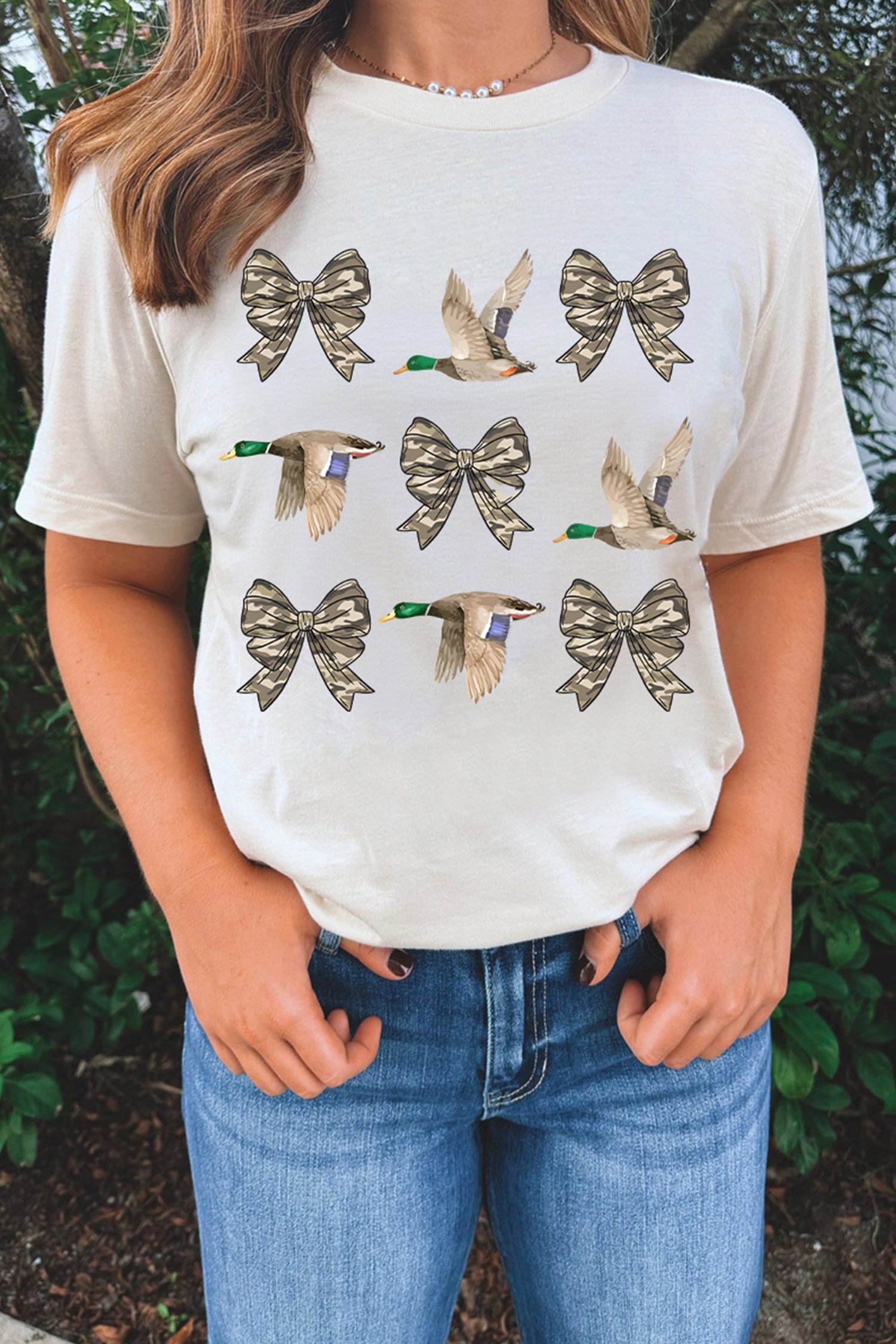 White Camo Bow & Duck Graphic Print Crew Neck T-shirt - Image 8