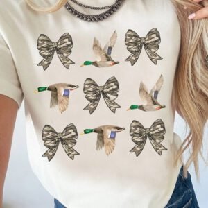White Camo Bow & Duck Graphic Print Crew Neck T-shirt