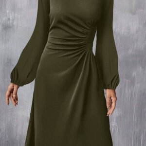 Jungle Green Solid Color Ruched Detail Long Sleeve Midi Dress