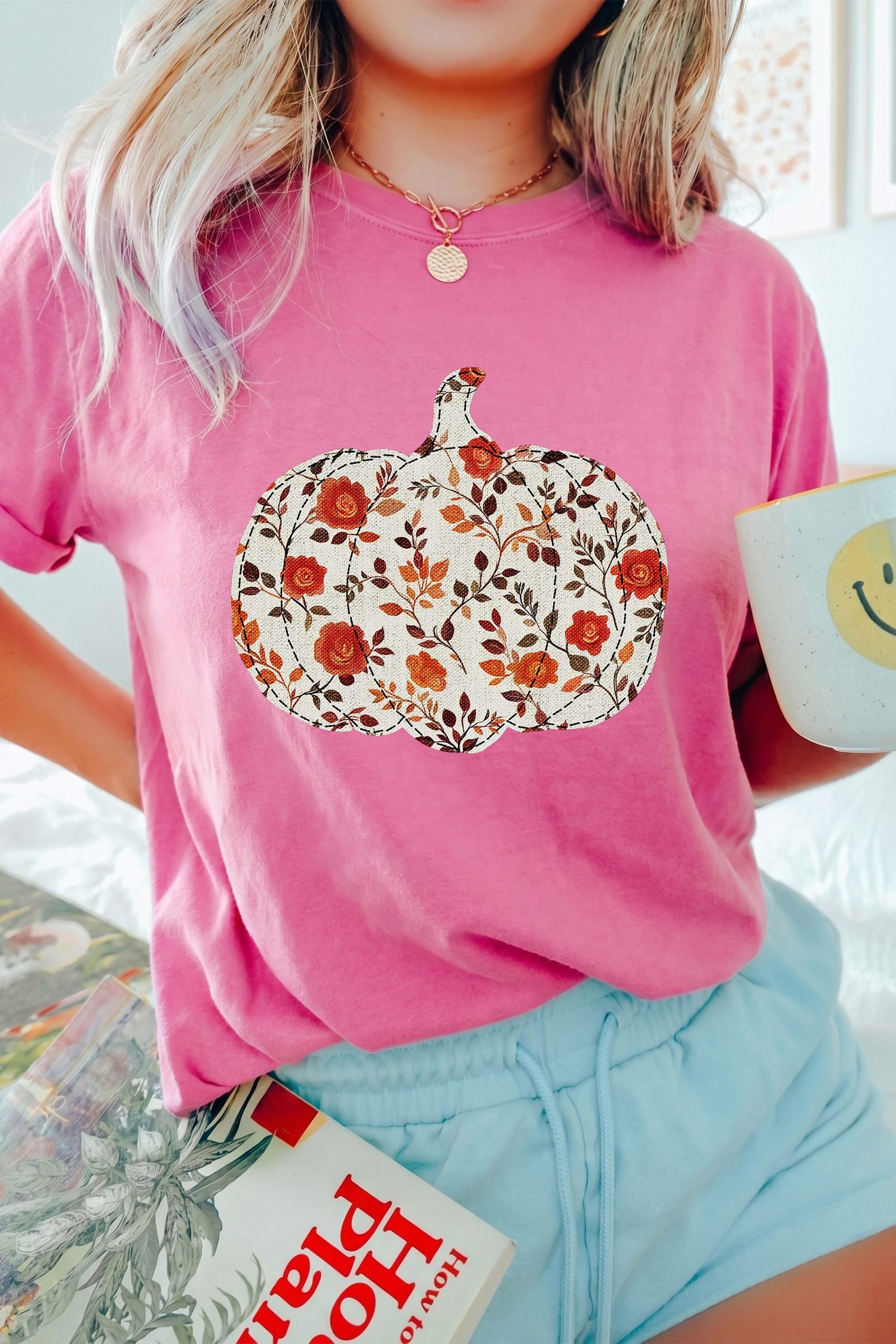 Sachet Pink Floral Pumpkin Graphic Printed Casual Round Neck T Shirt