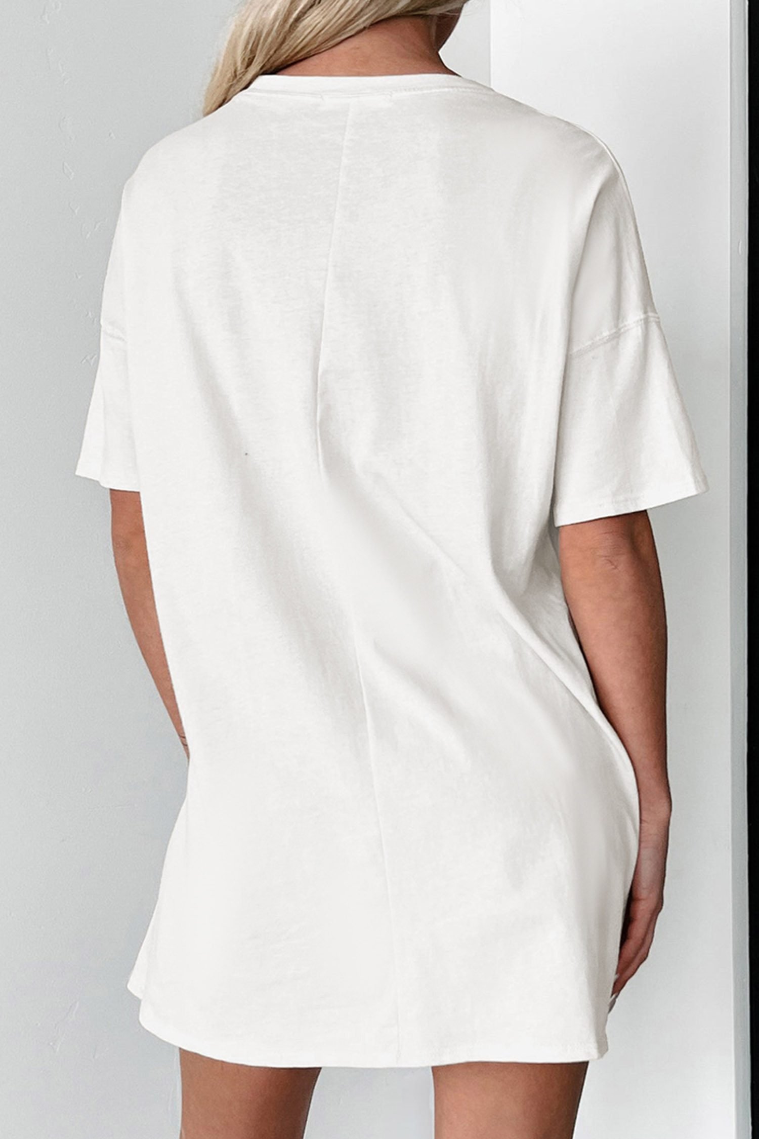 White Bohemian Mallard Duck Applique Short Sleeve Graphic T-Shirt