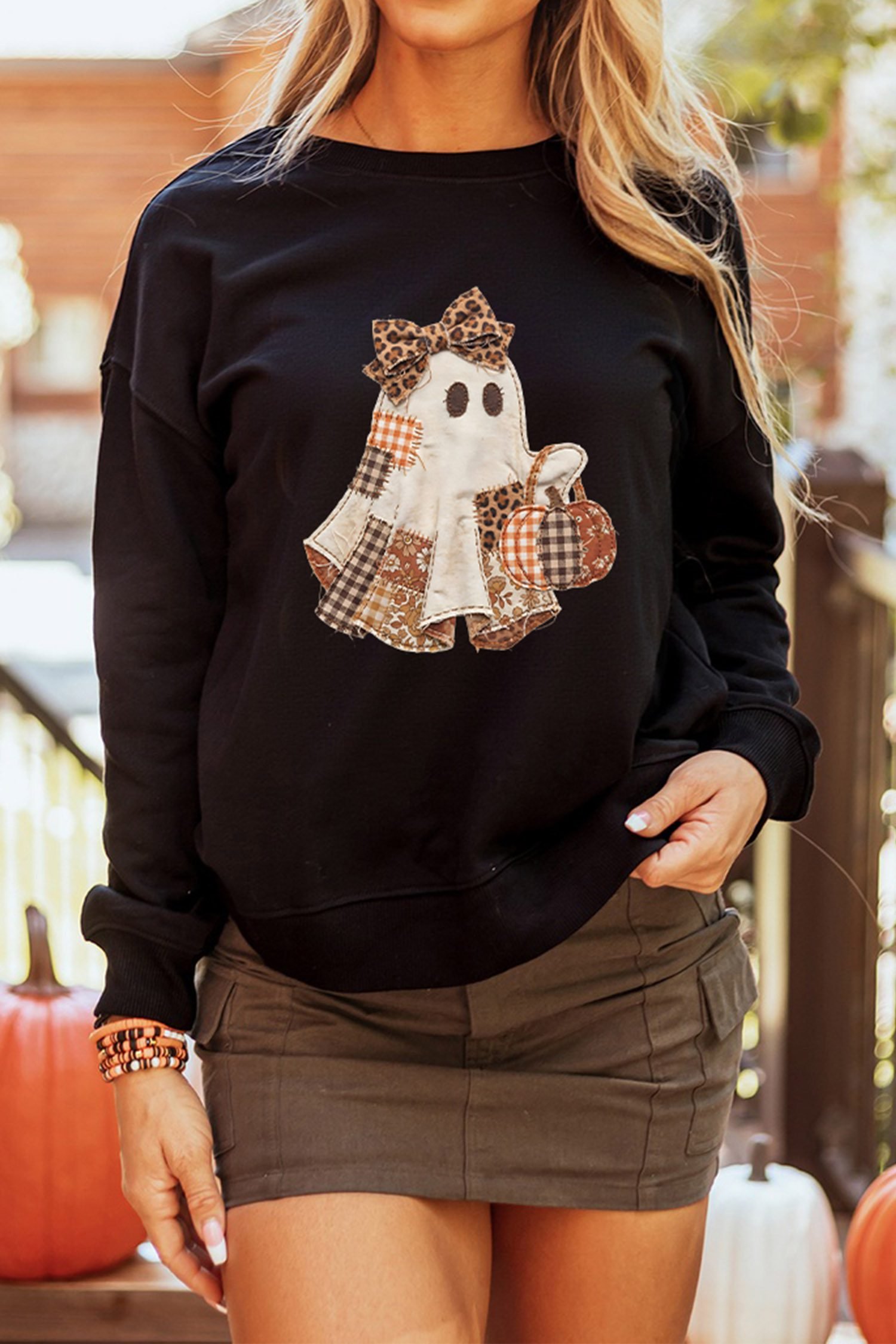 Black Halloween Patchwork Ghost Graphic Crewneck Pullover Sweatshirt