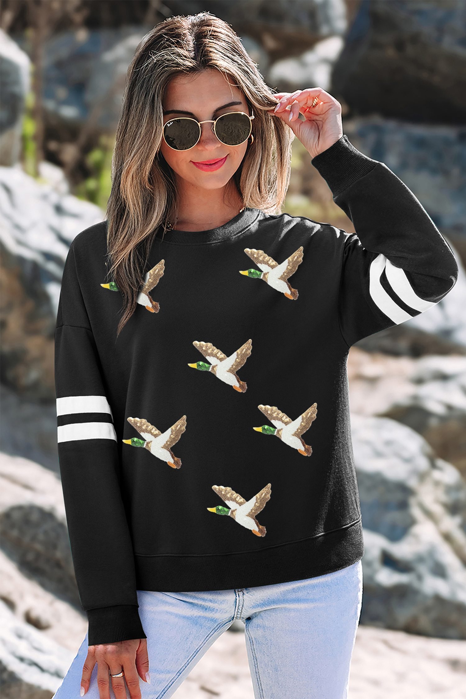 Black Sequin Mallard Crew Neck Casual Pullover Sweatshirt