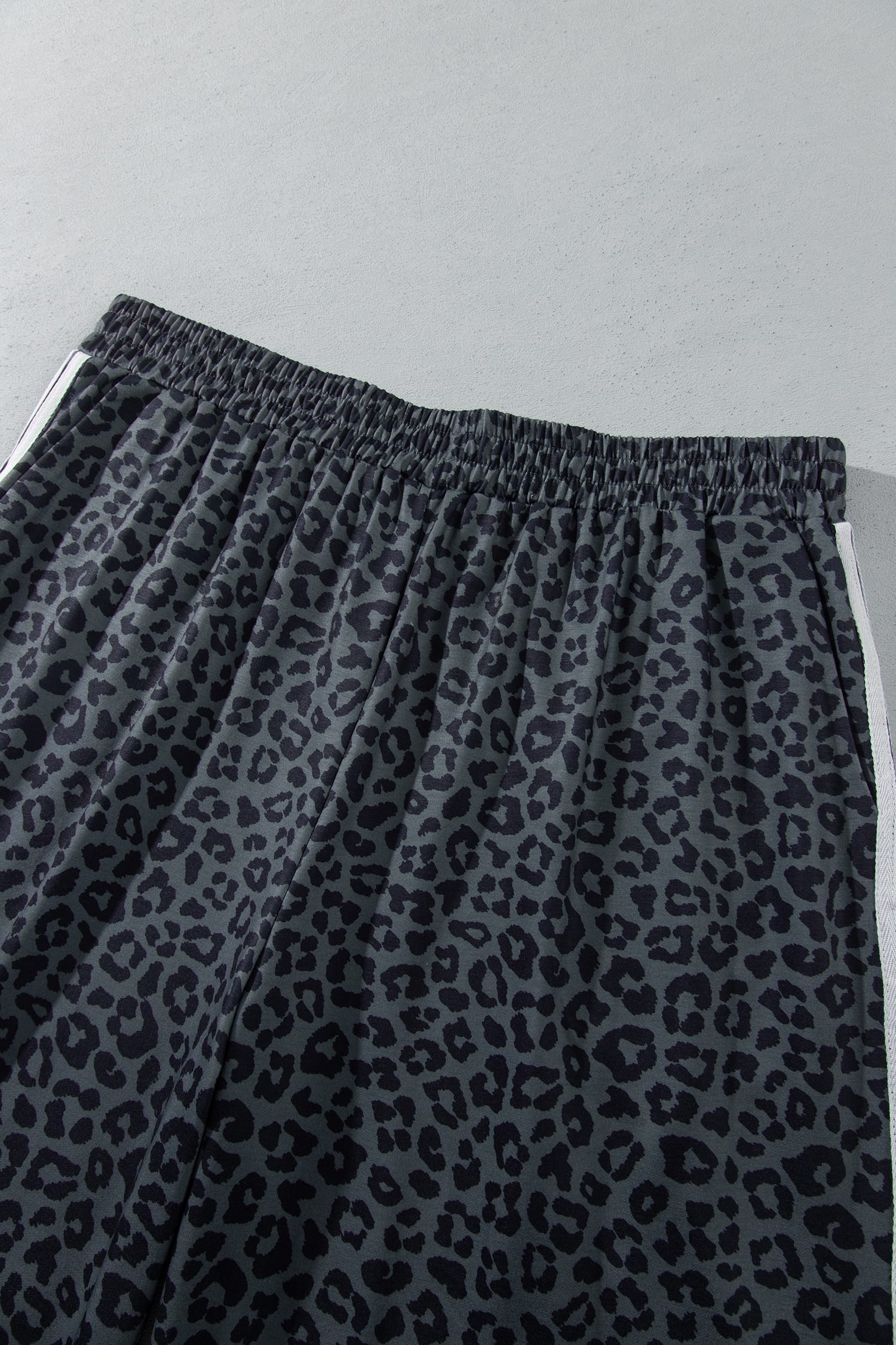 Gray Leopard Print Bracelet Sleeve Top Plus Size Loose Pants Set